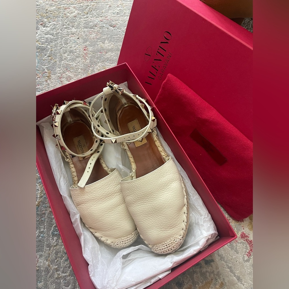 SOLD Valentino Cream Rockstud Espadrilles 36